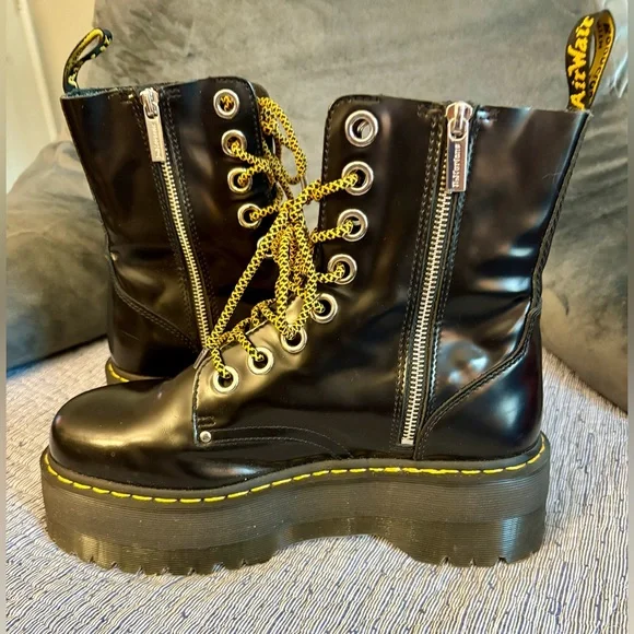 Dr. Martens Jadon Max Boots - Picture 4 of 6